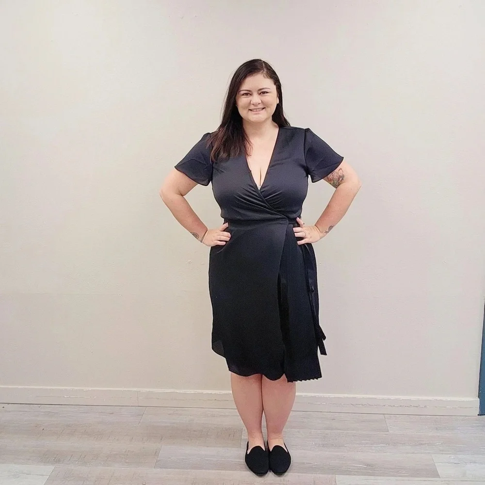 Banana Republic Black Midi Wrap Dress - Size Large Tall